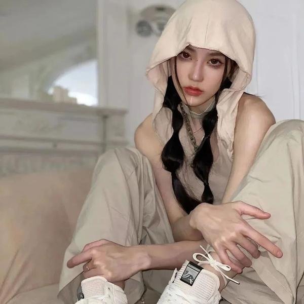 间谍嬉春